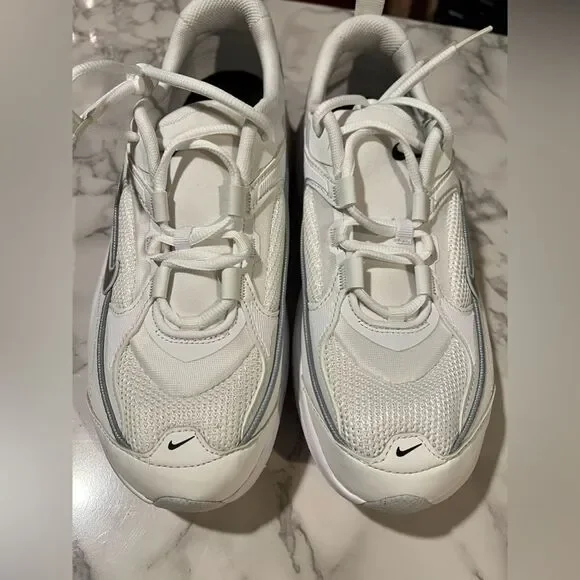 Nike Air Max Bliss 'Summit White' - Picture 9 of 16